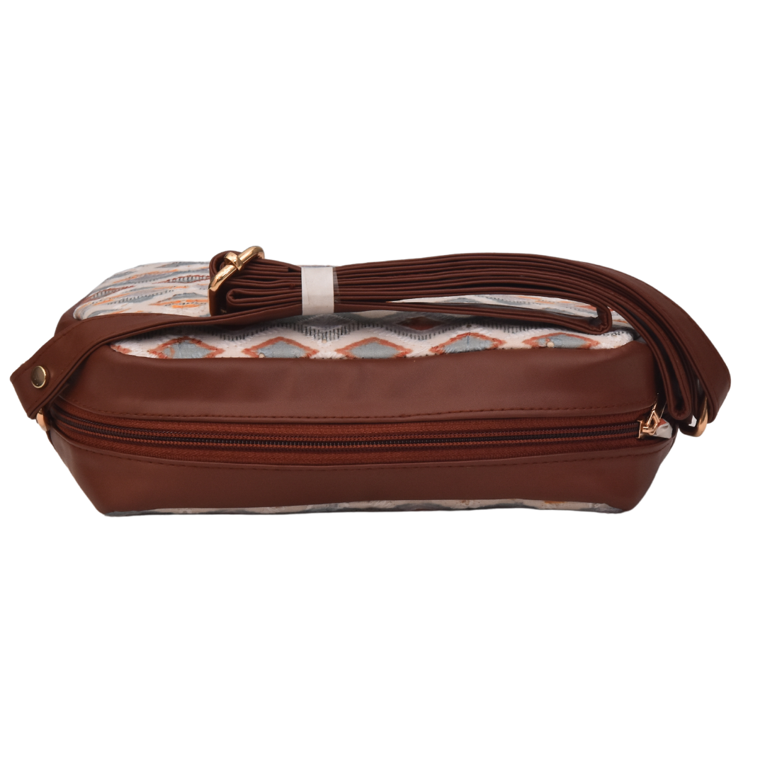 Weiße Ristic Hakoba Sling Bags