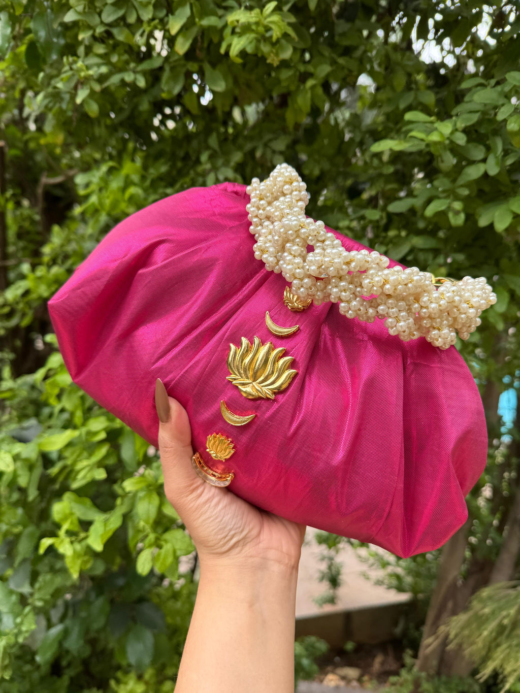 Kundan Gota Patti Clutch