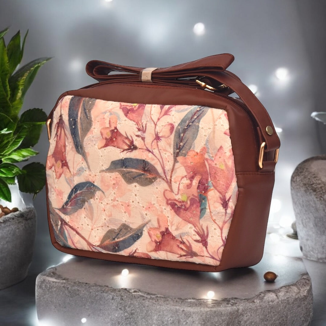 Schultertaschen mit Blumenmuster