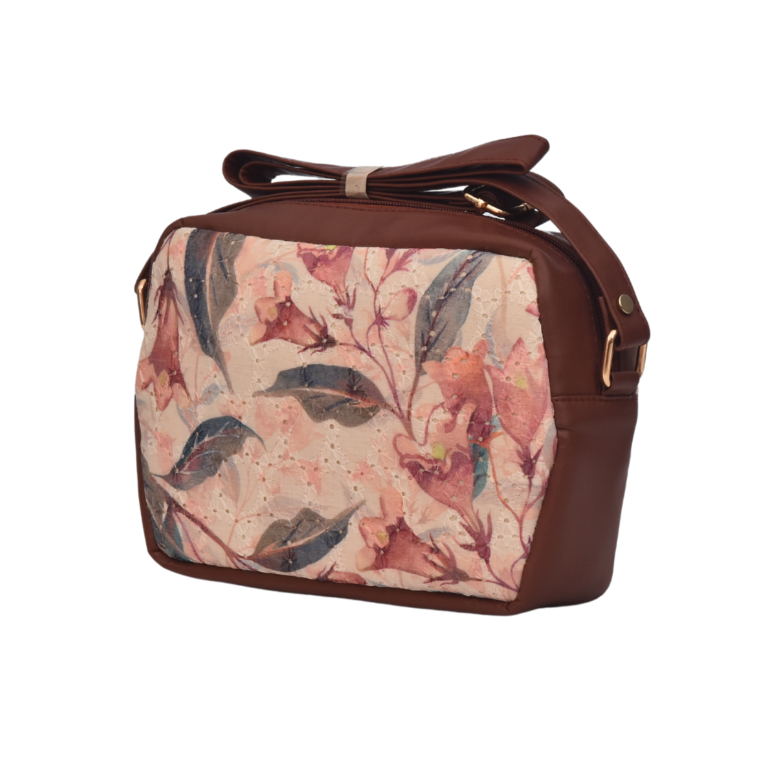 Schultertaschen mit Blumenmuster